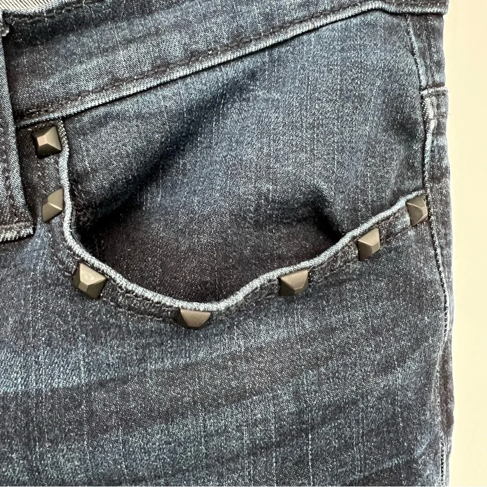 Rock & Republic Women's Size 8 Kasandra Stretch Bootcut Denim Jeans Studded READ - Picture 7 of 14